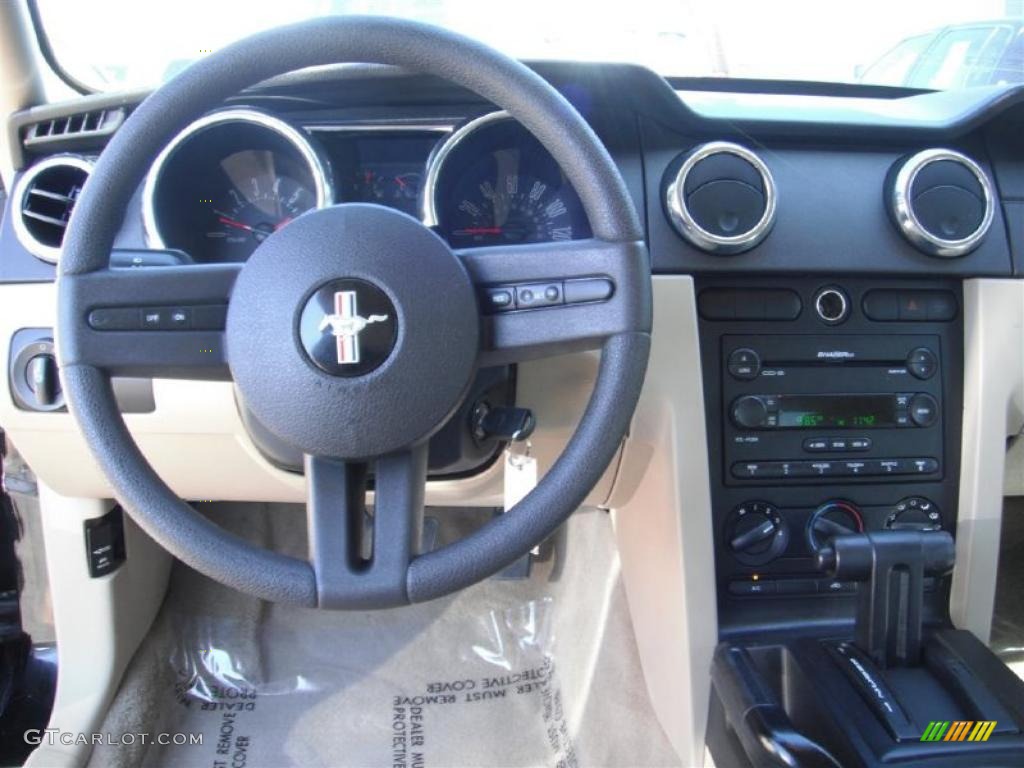 2005 Mustang V6 Deluxe Coupe - Black / Medium Parchment photo #15