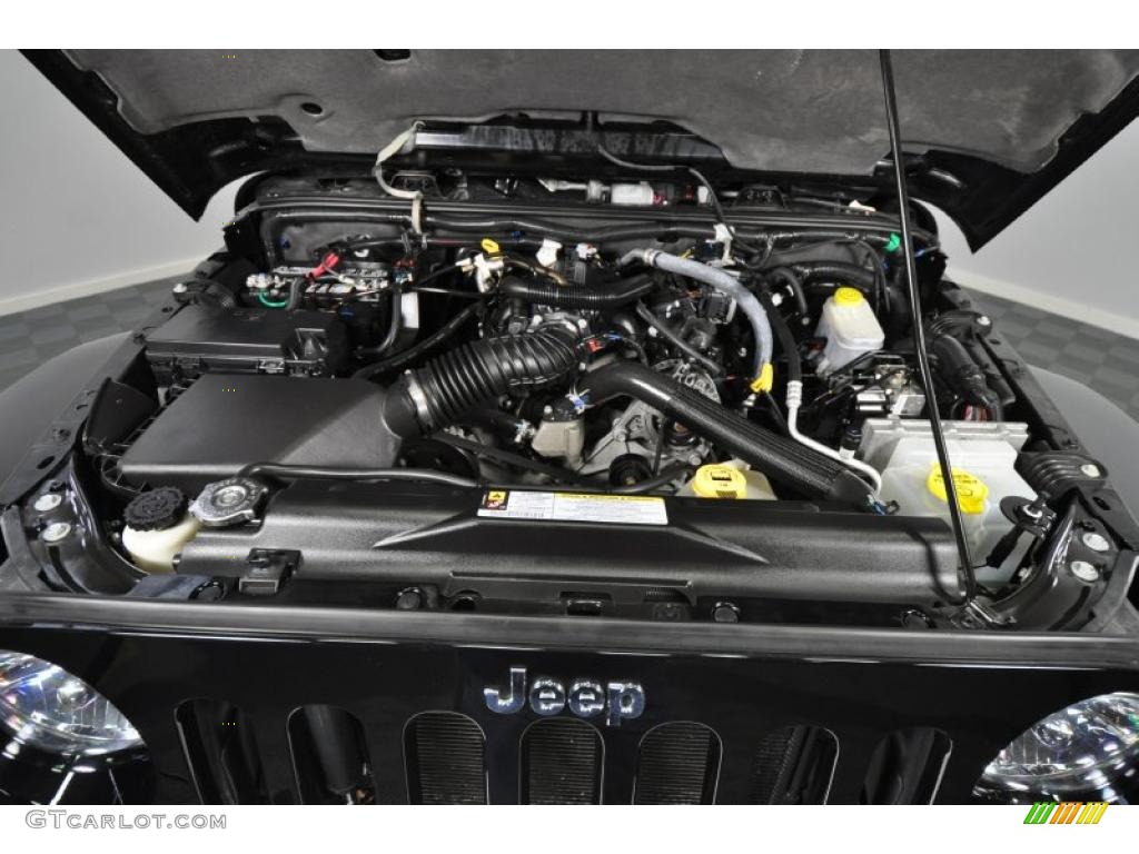 2009 Jeep Wrangler Sahara 4x4 3.8 Liter OHV 12-Valve V6 Engine Photo #47336689