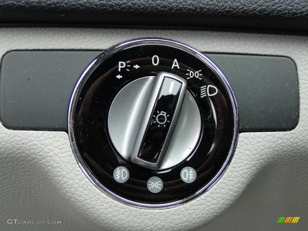 2009 Mercedes-Benz C 350 Sport Controls Photo #47337637