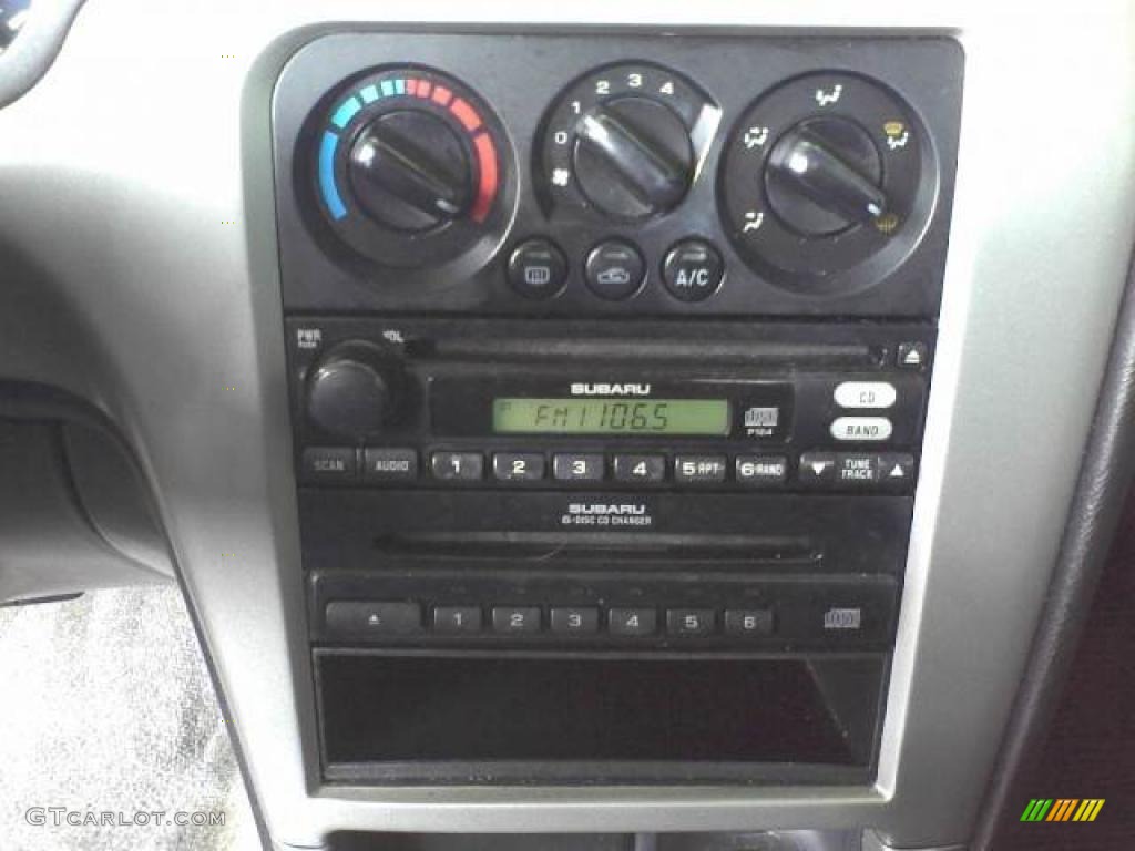 2003 Subaru Baja Standard Baja Model Controls Photo #47338630