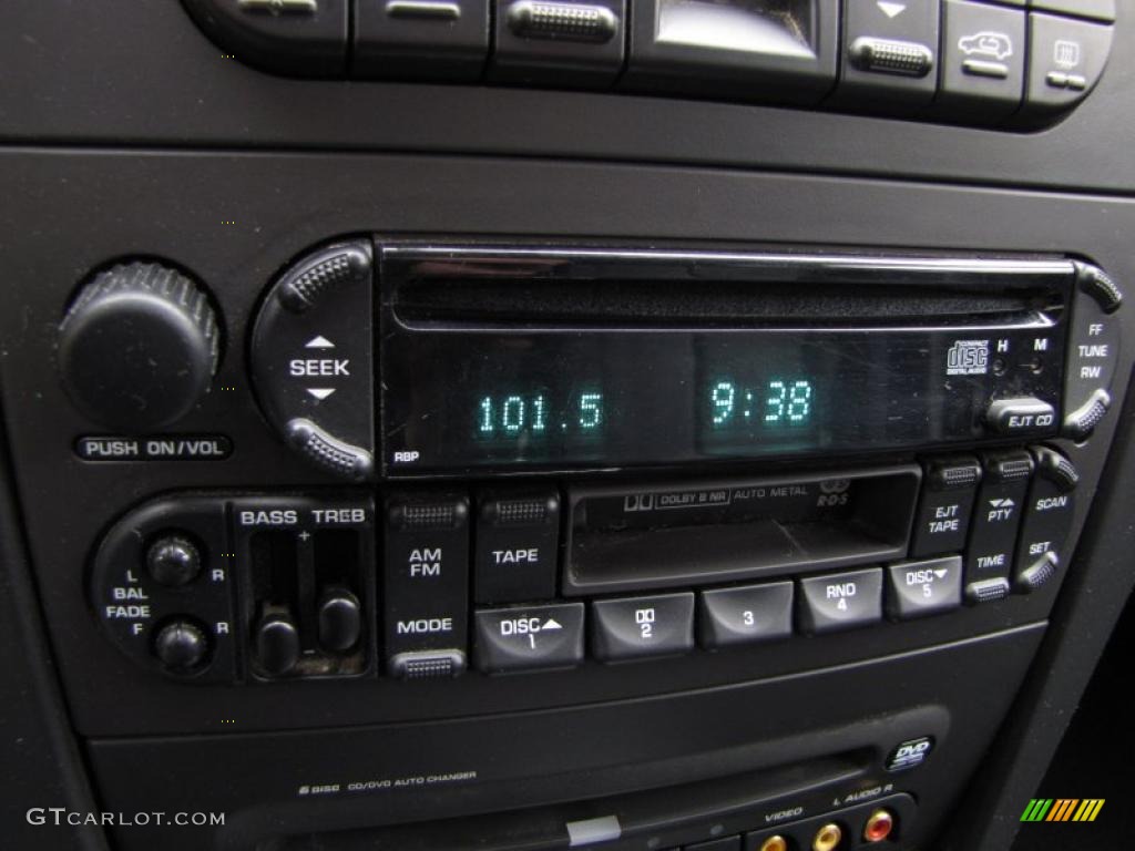 2006 Chrysler Pacifica Touring Controls Photo #47338832
