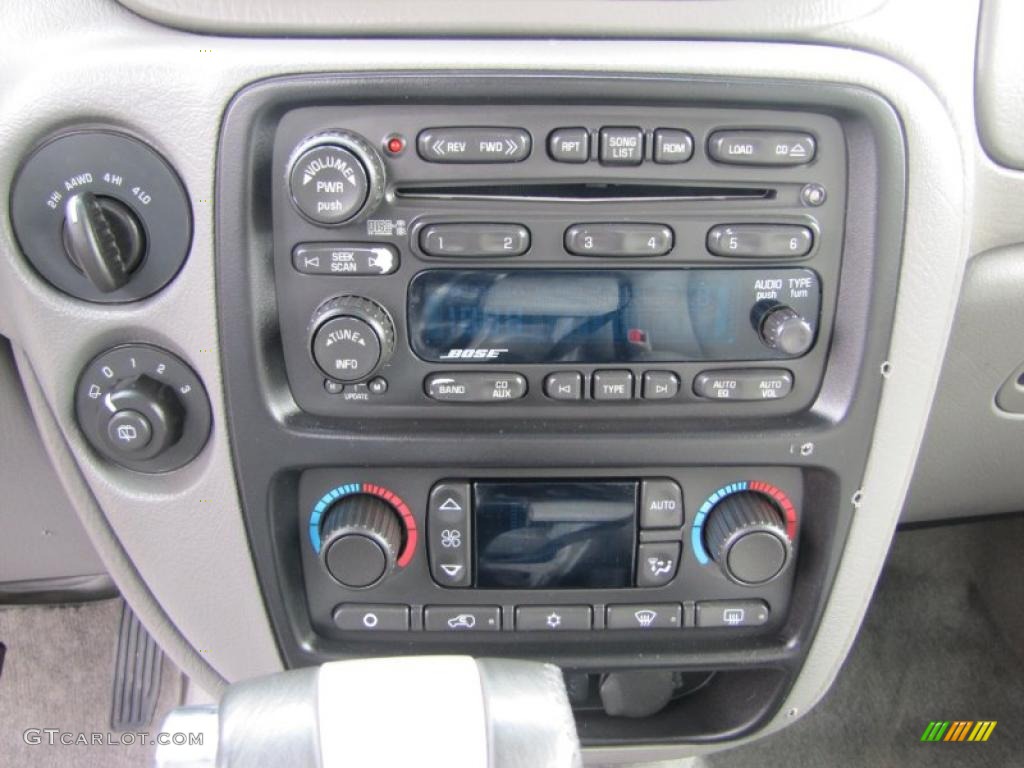 2007 Chevrolet TrailBlazer LT 4x4 Controls Photo #47342663