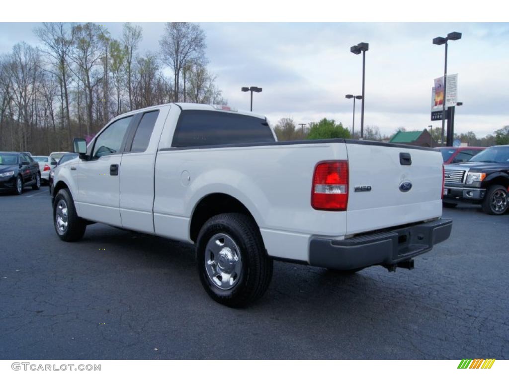 2005 F150 XL SuperCab - Oxford White / Medium Flint Grey photo #31