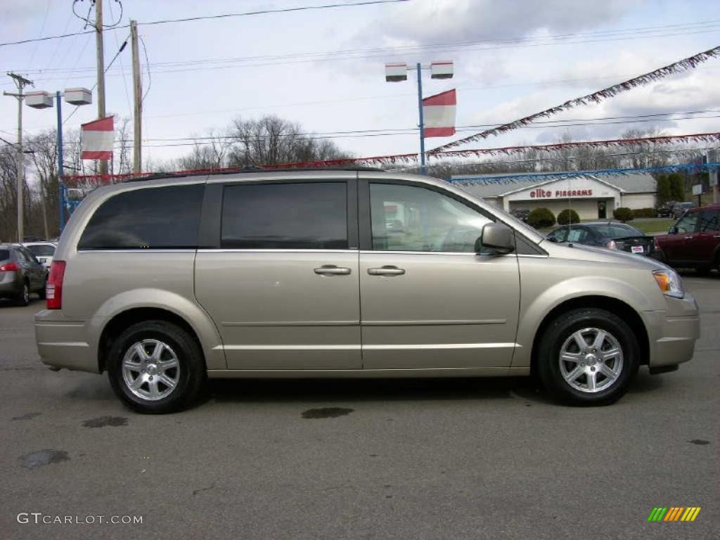 Light Sandstone Metallic 2008 Chrysler Town & Country Touring Exterior Photo #47343737