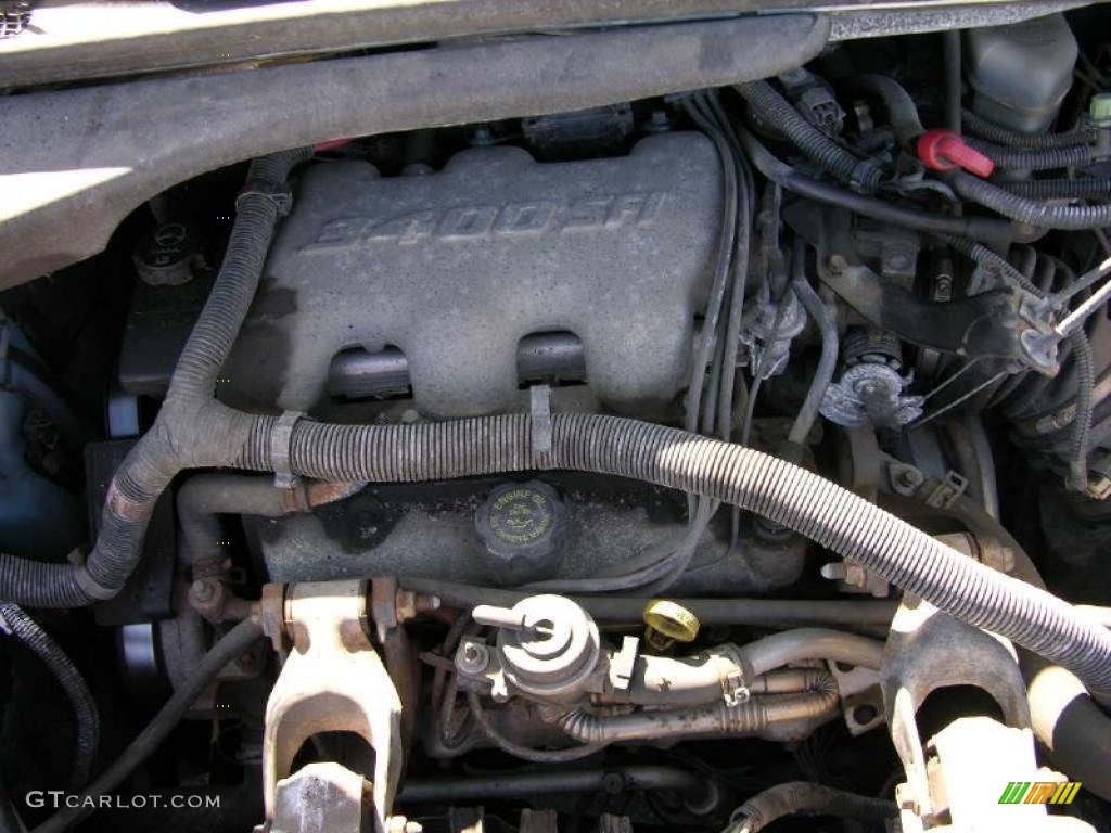 2002 Venture  - Bright White / Medium Gray photo #25