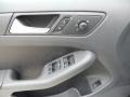 Black - Jetta SE Sedan Photo No. 20