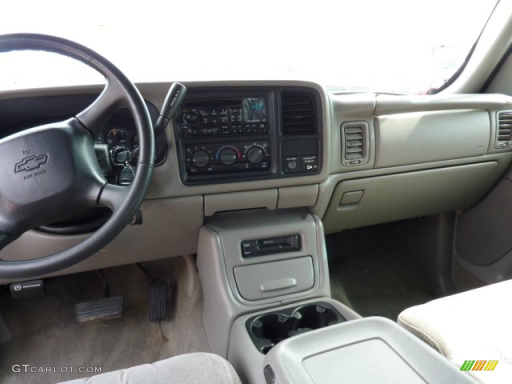 2000 Chevrolet Silverado 2500 LS Extended Cab 4x4 Graphite Dashboard Photo #47348219