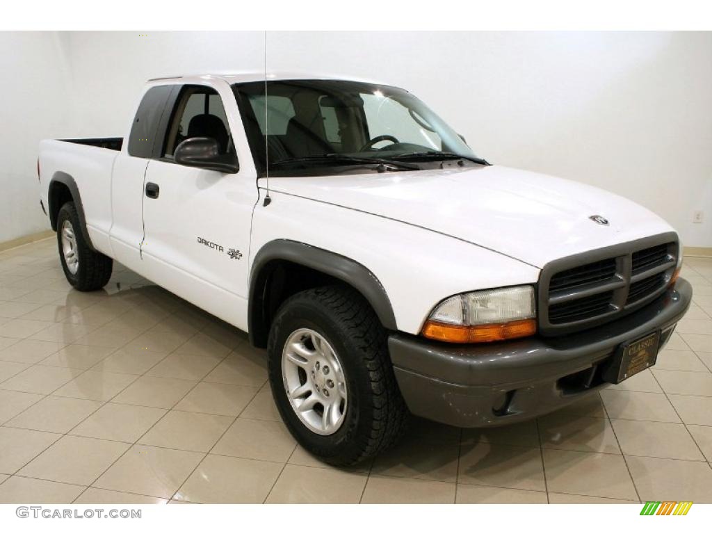 2002 Dakota SXT Club Cab - Bright White / Dark Slate Gray photo #1