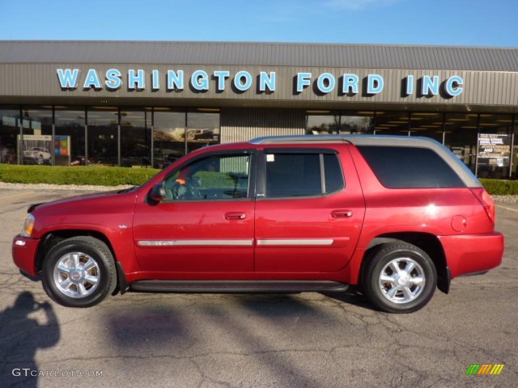 2004 Envoy XUV SLT 4x4 - Magnetic Red Metallic / Dark Pewter photo #1