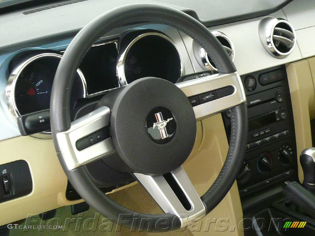 2006 Mustang V6 Premium Coupe - Legend Lime Metallic / Light Parchment photo #16