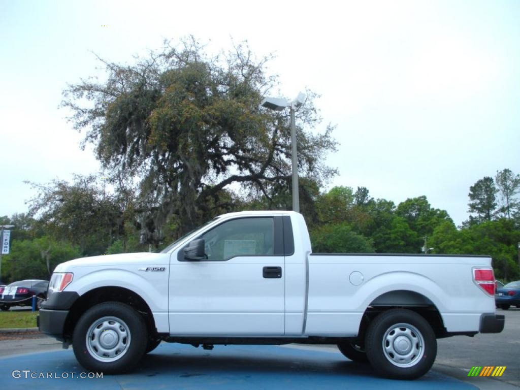 Oxford White 2011 Ford F150 XL Regular Cab Exterior Photo #47351933