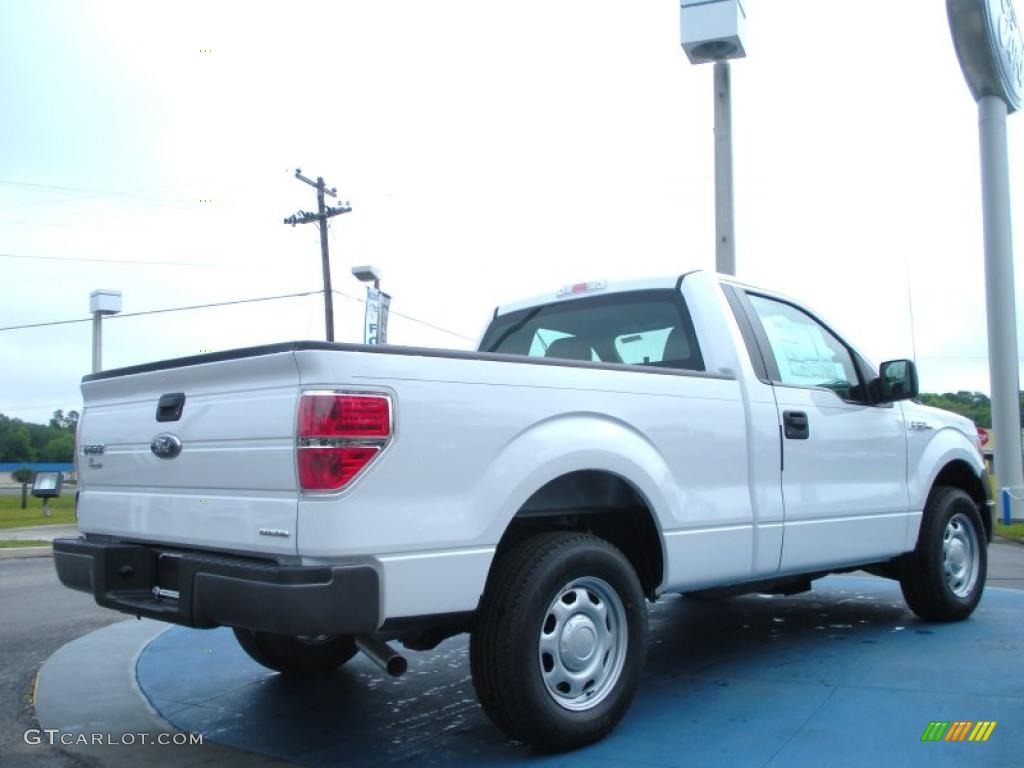 Oxford White 2011 Ford F150 XL Regular Cab Exterior Photo #47351951