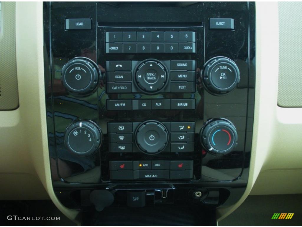 2011 Ford Escape Limited Controls Photos