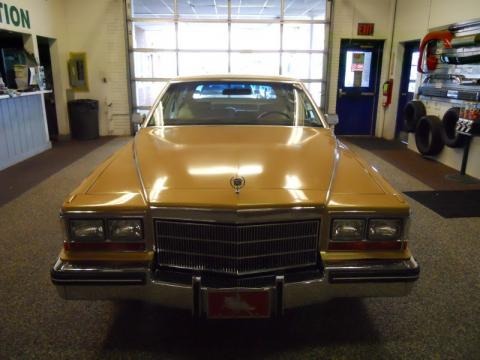 1982 Cadillac Fleetwood Brougham d'Elegance Data, Info and Specs