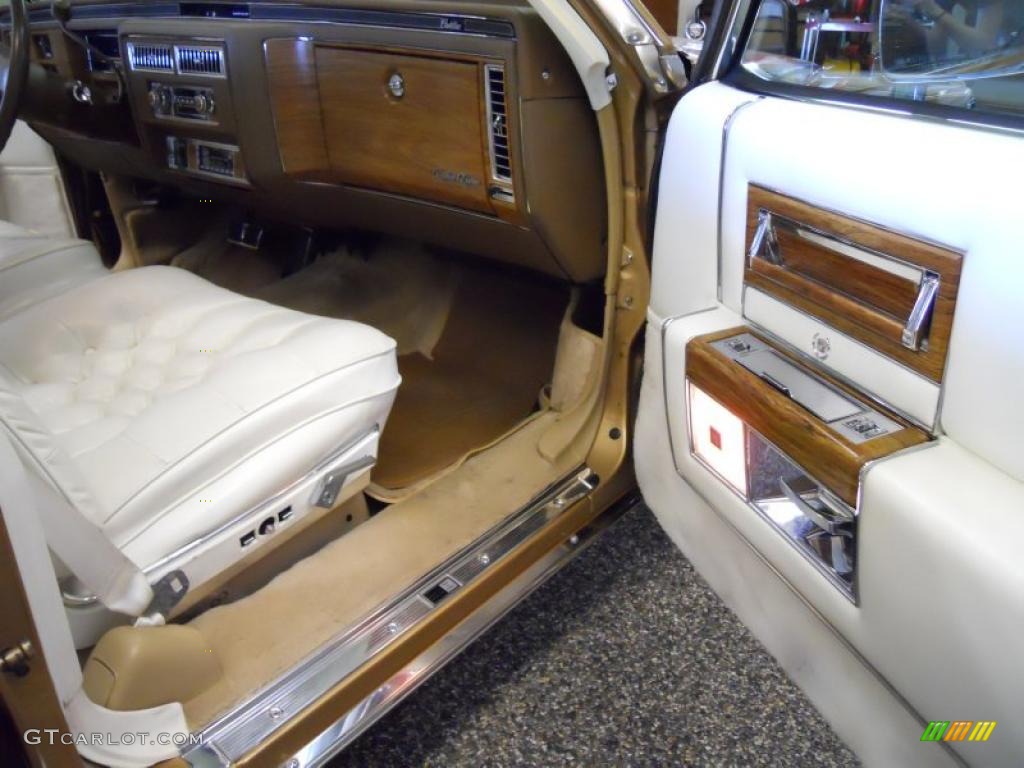 1982 Fleetwood Brougham d