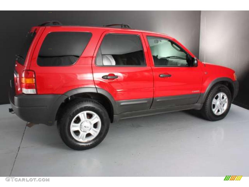 2001 Escape XLT V6 4WD - Bright Red Metallic / Medium Graphite Grey photo #23