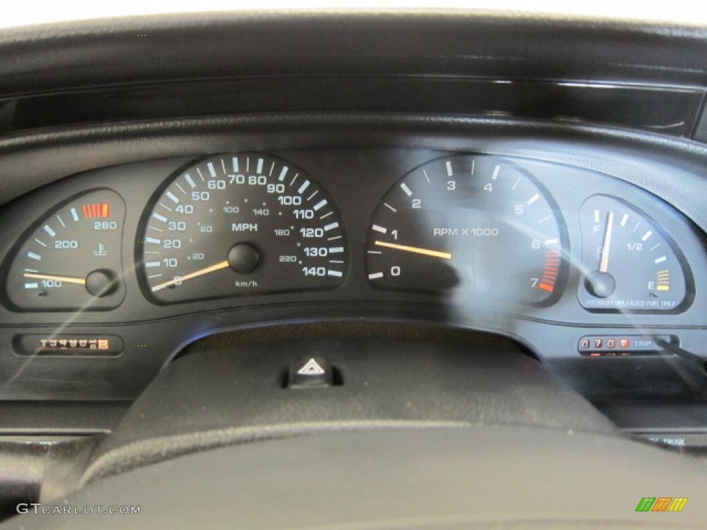 1999 Oldsmobile Aurora Standard Aurora Model Gauges Photo #47353571