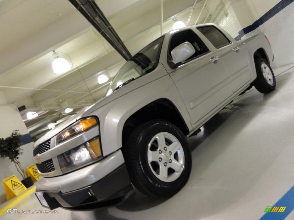 Silver Birch Metallic Chevrolet Colorado