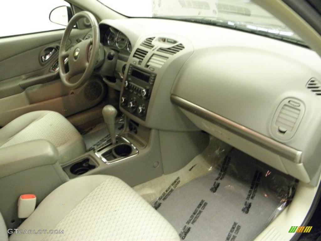 2007 Chevrolet Malibu LT Sedan Titanium Gray Dashboard Photo #47355011