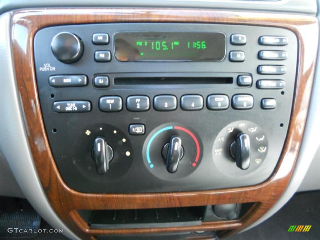 2003 Mercury Sable GS Sedan Controls Photo #47355017