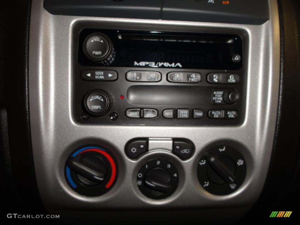 2009 Chevrolet Colorado LT Crew Cab Controls Photo #47355385