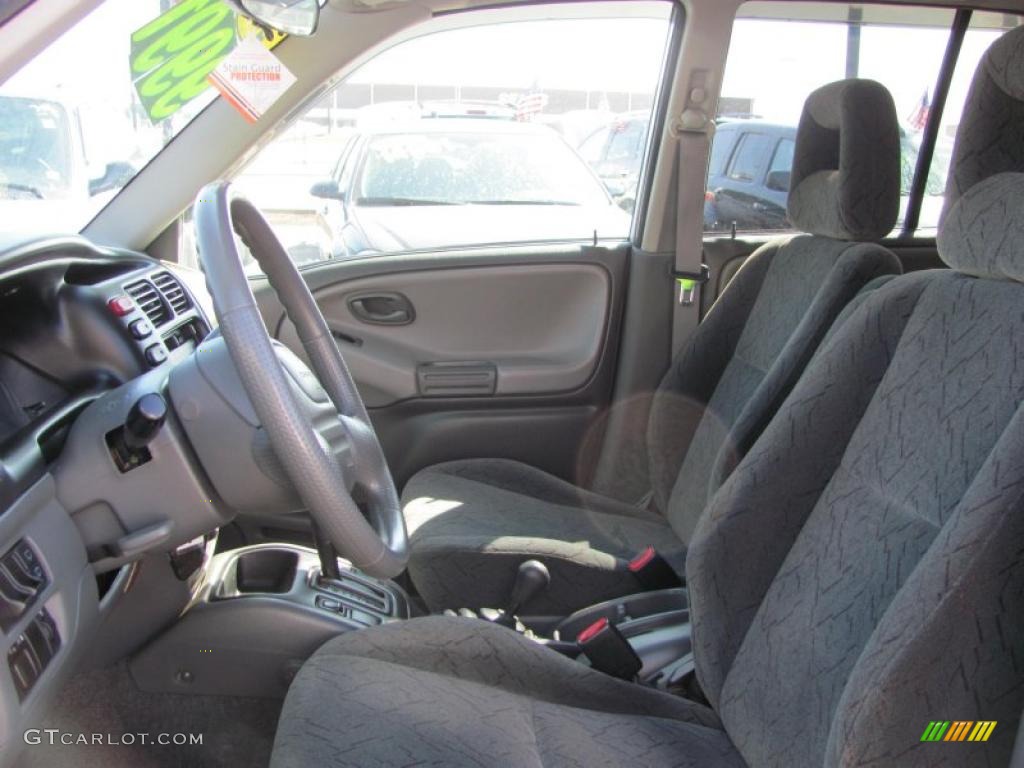 Medium Gray Interior 2003 Chevrolet Tracker 4WD Hard Top Photo #47356469