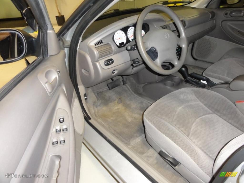 Dark Slate Gray Interior 2004 Dodge Stratus SXT Sedan Photo #47357090