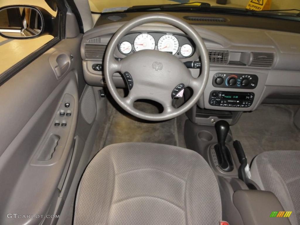 2004 Dodge Stratus SXT Sedan Dark Slate Gray Dashboard Photo #47357303