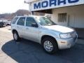 Black - Mariner Luxury 4WD Photo No. 2