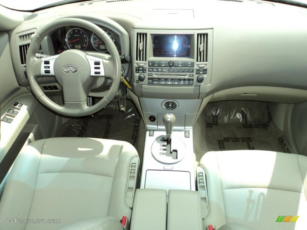 2004 Infiniti FX 35 Willow Dashboard Photo #47358227