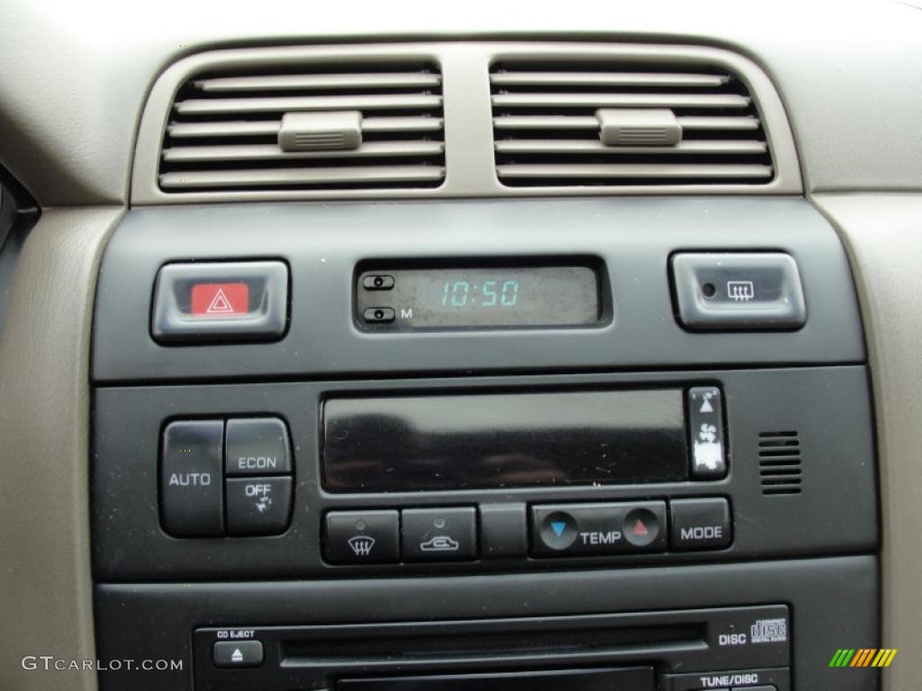 1998 Nissan Maxima GLE Controls Photo #47358527