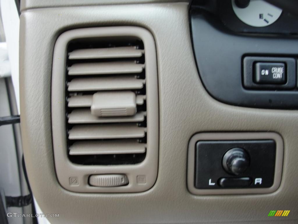 1998 Nissan Maxima GLE Controls Photos