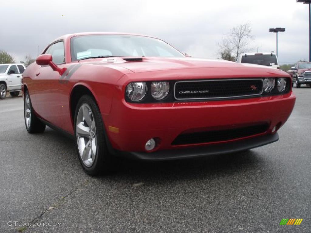 2011 Challenger R/T Plus - Redline 3-Coat Pearl / Dark Slate Gray photo #1