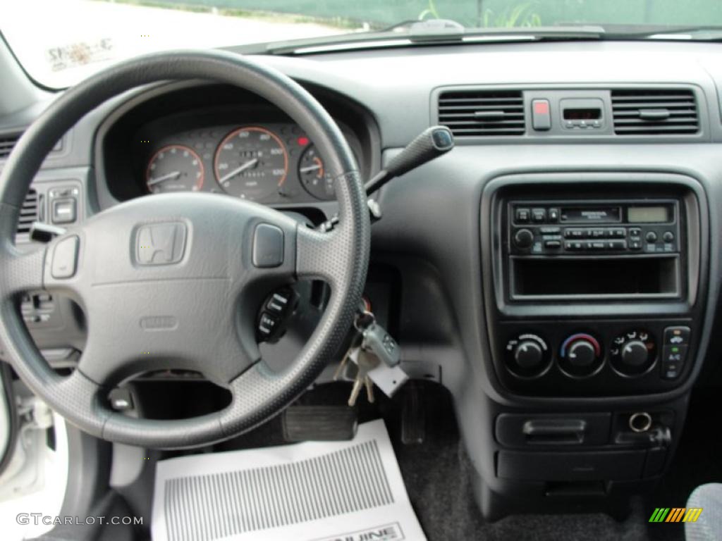 2001 Honda CR-V LX Dark Gray Dashboard Photo #47359136