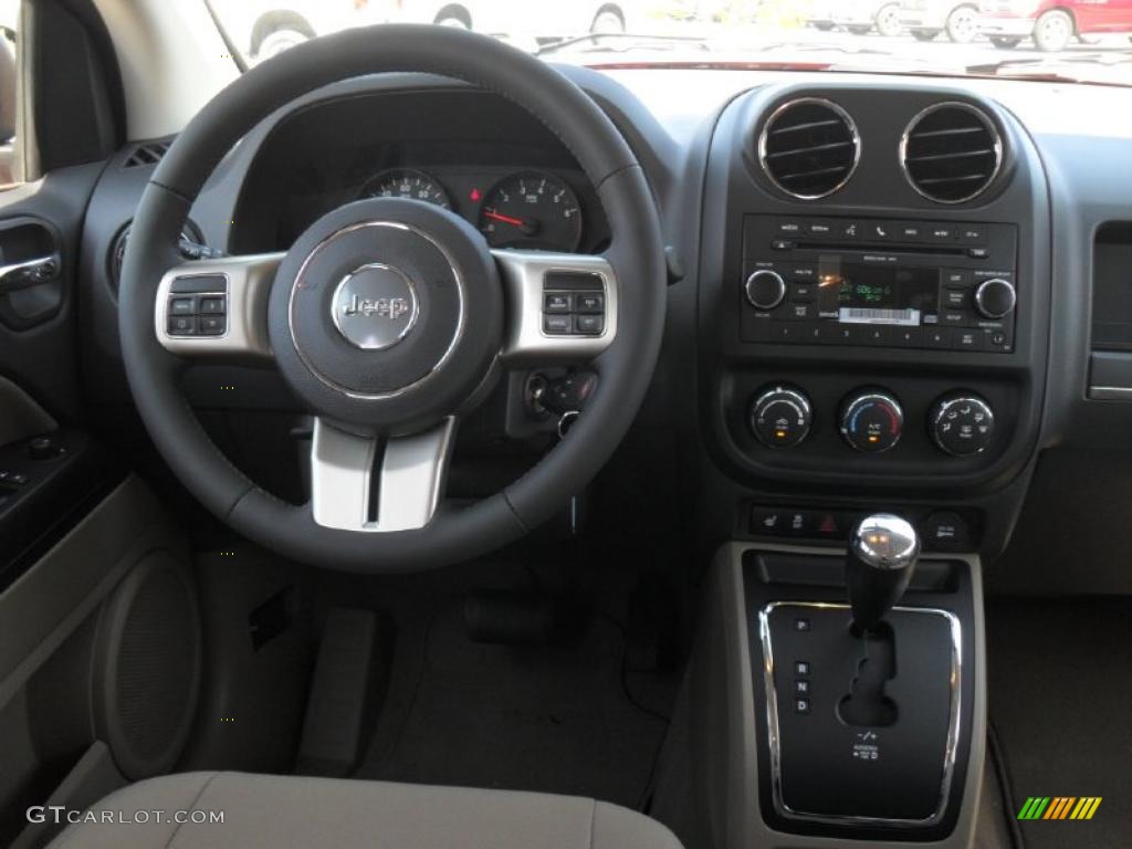 2011 Jeep Compass 2.4 Latitude 4x4 Dark Slate Gray/Light Pebble Beige Dashboard Photo #47360552