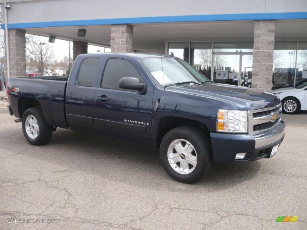2008 Silverado 1500 LT Extended Cab 4x4 - Dark Blue Metallic / Ebony photo #1