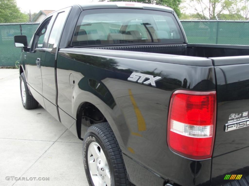 2006 F150 STX SuperCab - Black / Medium/Dark Flint photo #5