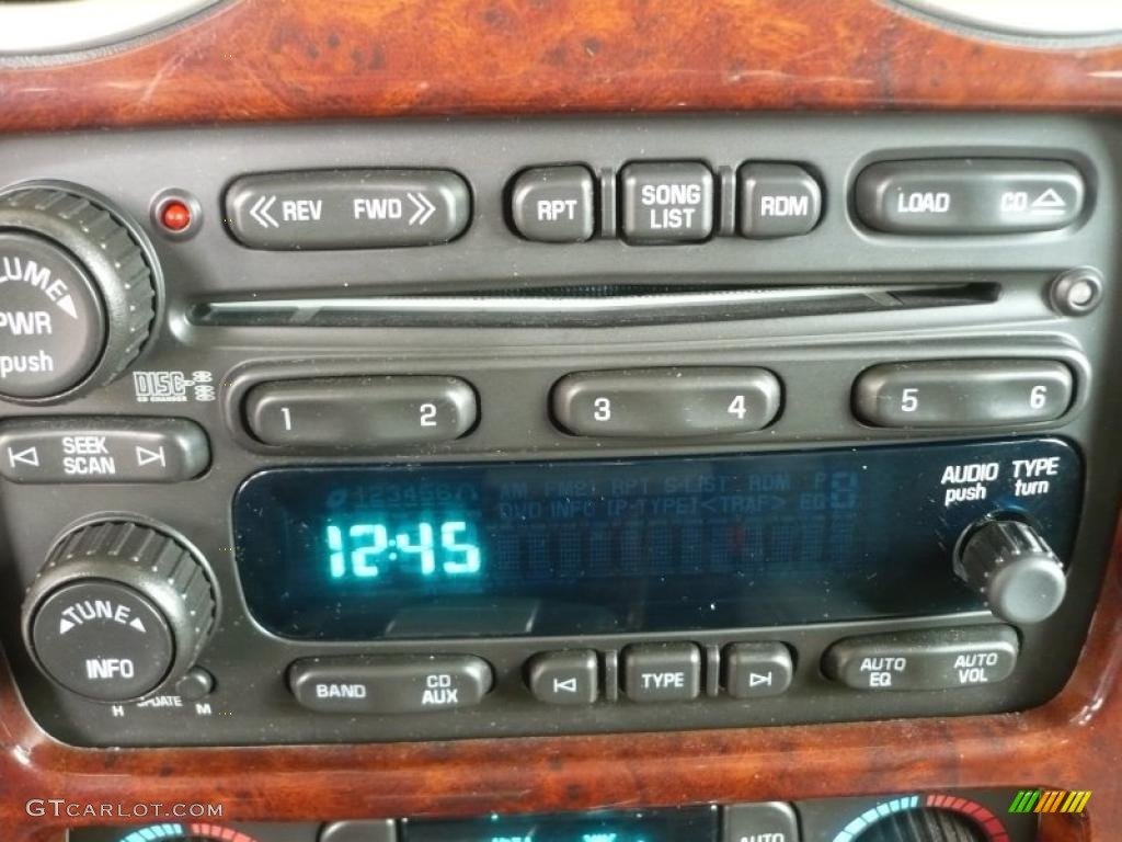2008 GMC Envoy SLT 4x4 Controls Photo #47362220