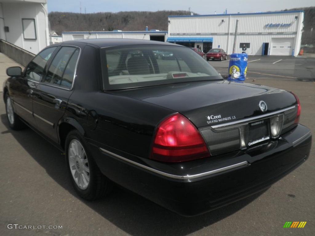 2011 Grand Marquis LS Ultimate Edition - Black / Medium Light Stone photo #3