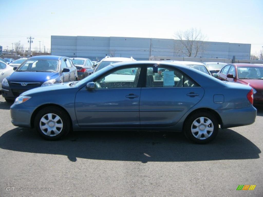 2003 Camry LE - Catalina Blue Metallic / Stone photo #12
