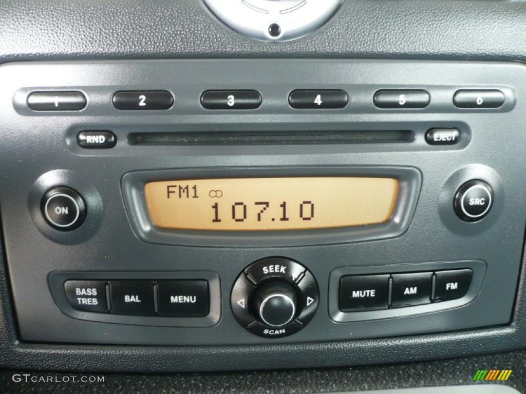 2010 Smart fortwo passion coupe Controls Photo #47363030
