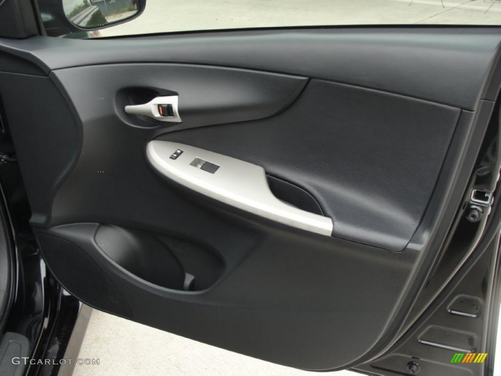 2010 Toyota Corolla S Dark Charcoal Door Panel Photo #47365643