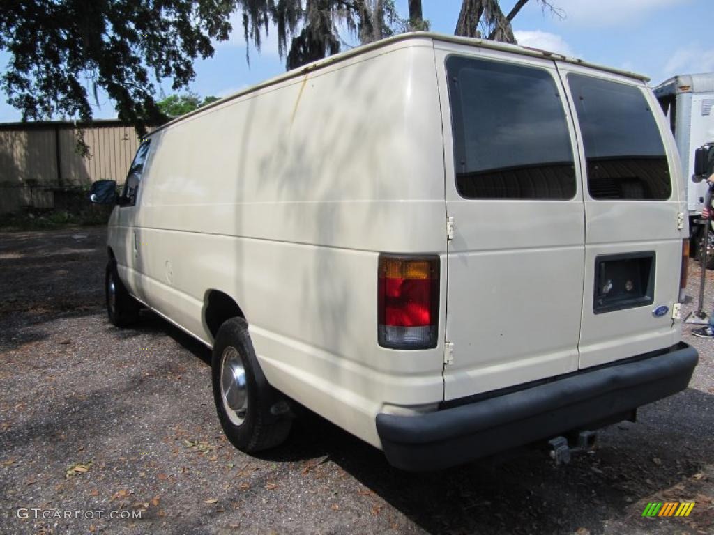 White 1994 Ford Econoline E250 Commercial Van Exterior Photo #47366672