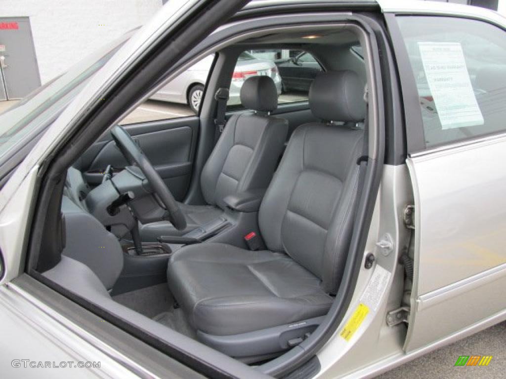 Gray Interior 2000 Toyota Camry Xle V6 Photo 47366807