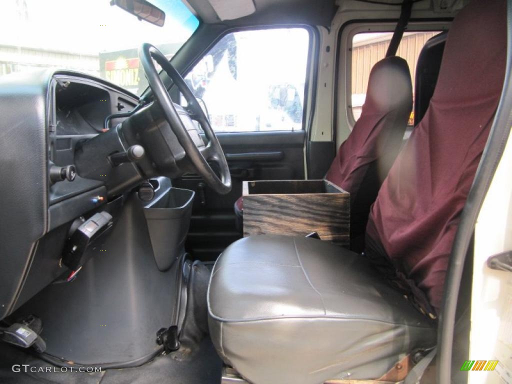 1994 Econoline E250 Commercial Van - White / Gray photo #15