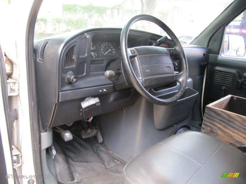 1994 Econoline E250 Commercial Van - White / Gray photo #21