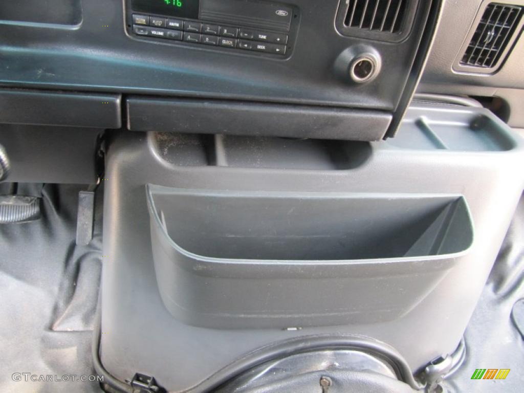 1994 Econoline E250 Commercial Van - White / Gray photo #24