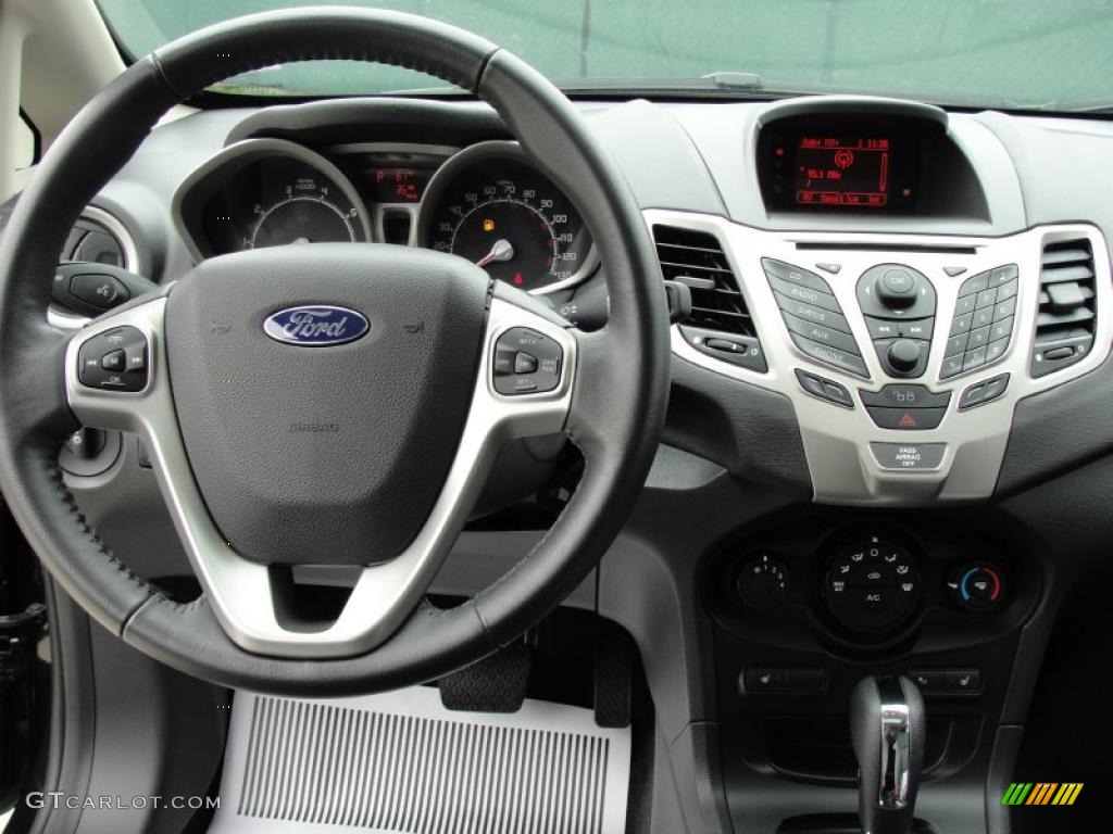 2011 Ford Fiesta SES Hatchback Charcoal Black Leather Steering Wheel Photo #47367320