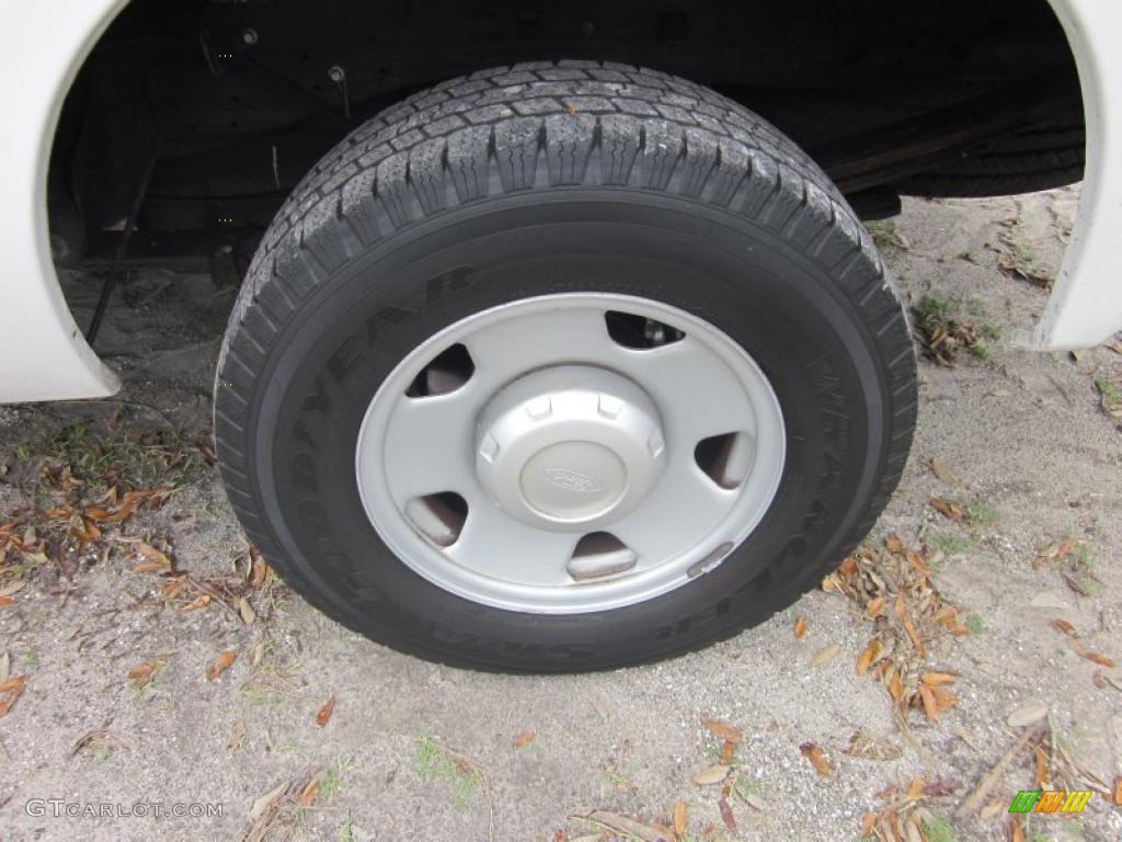 2005 Ford F250 Super Duty XL SuperCab Wheel Photo #47367539