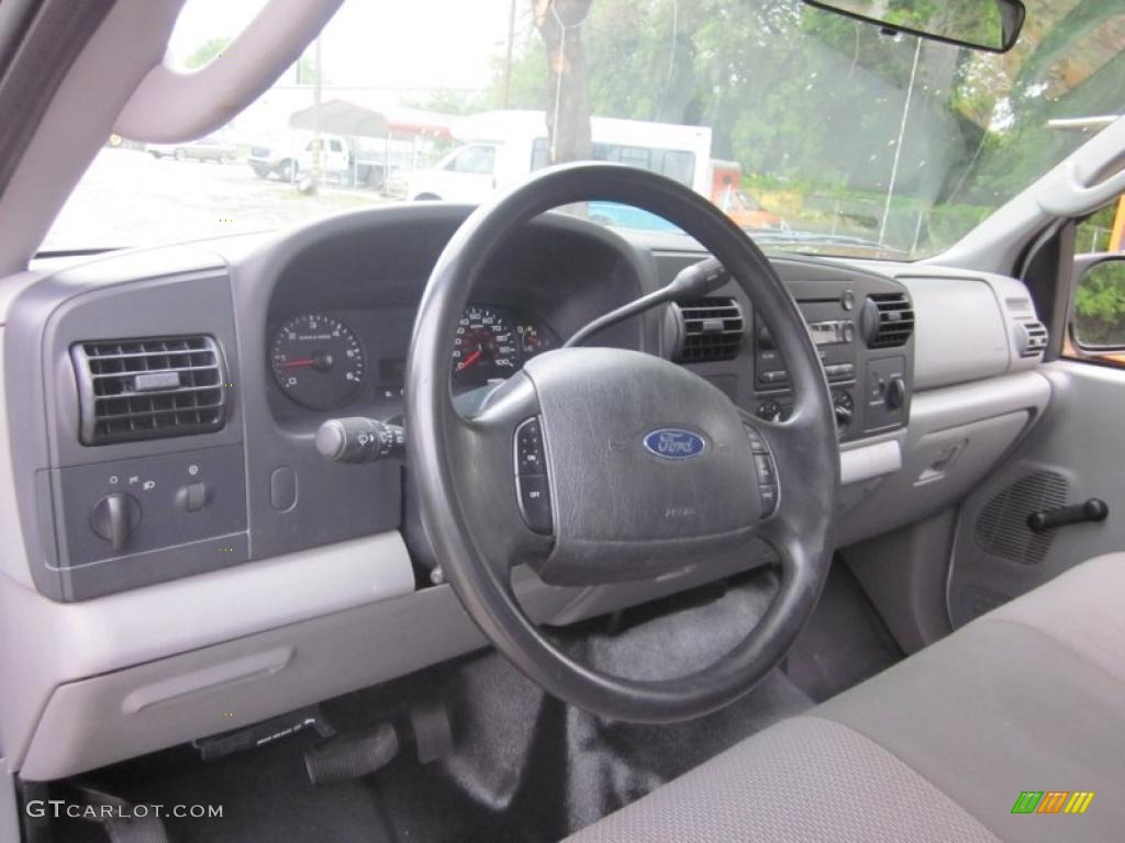 2005 Ford F250 Super Duty XL SuperCab Dashboard Photos